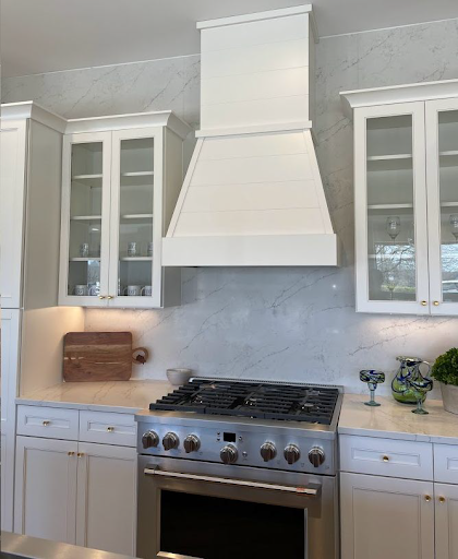 Beautiful EG Home oven and vent hood in kitchen